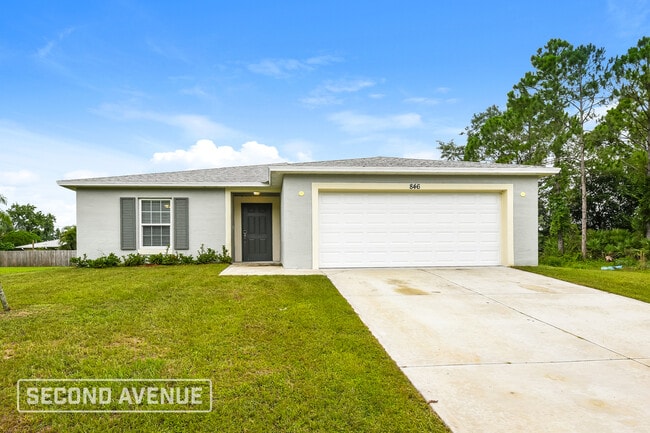 846 Carnation Ave SE in Palm Bay, FL - Foto de edificio - Building Photo