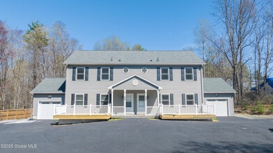 4817 NY-50 in Gansevoort, NY - Building Photo - Building Photo