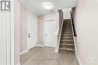 203 Anyolite Private in Ottawa, ON - Building Photo - Building Photo