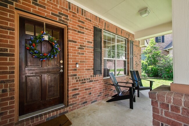 property at 11302 N Creekwood Hills Ln