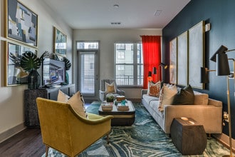 Alexan Buckhead Village in Atlanta, GA - Foto de edificio - Building Photo