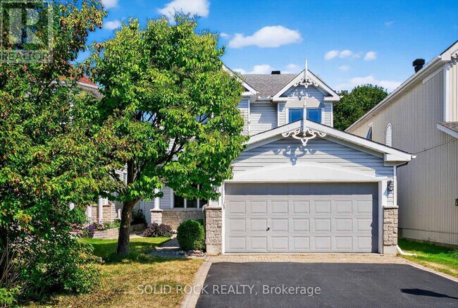 50 Insmill Crescent in Ottawa, ON - Building Photo - Building Photo