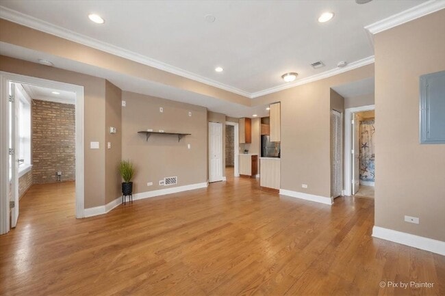 6146 N Ravenswood Ave in Chicago, IL - Building Photo - Building Photo