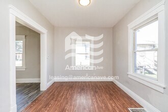 161 16th Ave in East Moline, IL - Foto de edificio - Building Photo