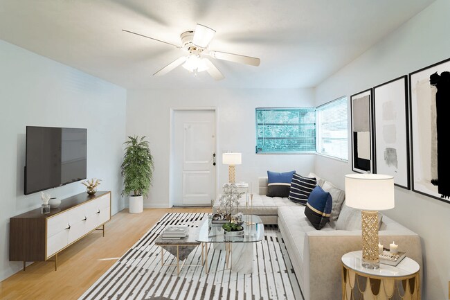 Tropical View Apartments in Fort Lauderdale, FL - Building Photo - Interior Photo