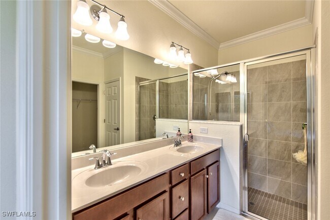property at 9134 Woodhurst Dr