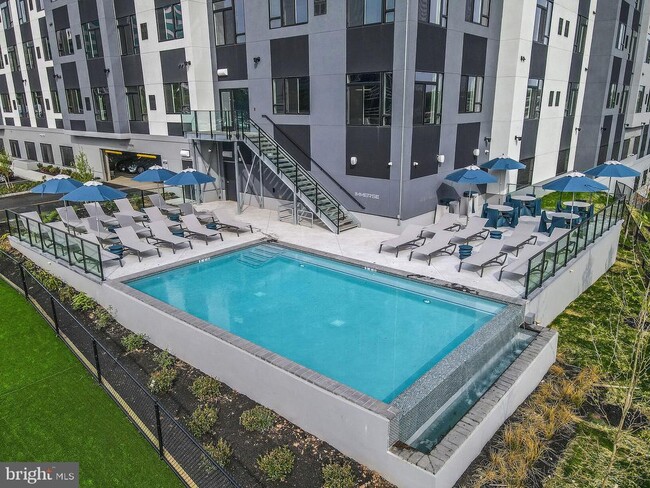9 Presidential Blvd-Unit -1B-444 in Bala Cynwyd, PA - Building Photo - Building Photo