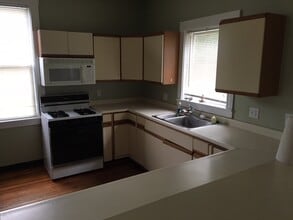 3416 Ibsen Ave in Cincinnati, OH - Building Photo - Building Photo