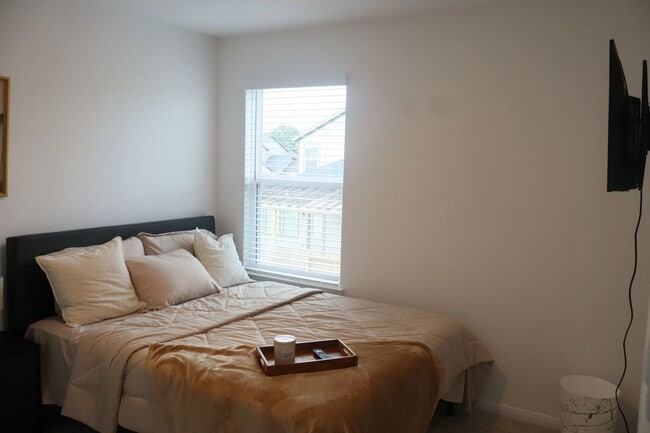 property at 2711 Misty Mdw Ln