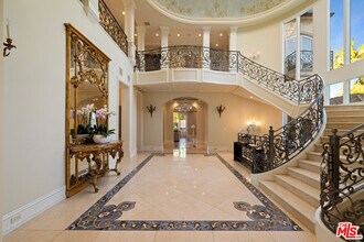 718 N Rodeo Dr in Beverly Hills, CA - Building Photo - Building Photo