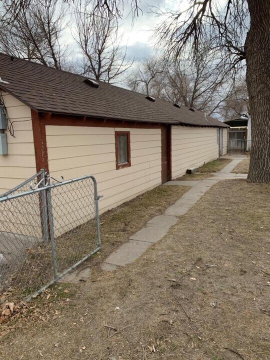 323 W 24th Ave in Torrington, WY - Building Photo
