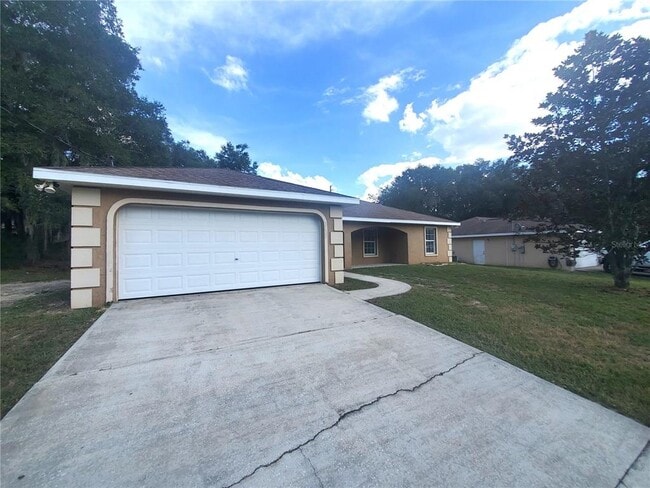 property at 2825 SW 140th Ct