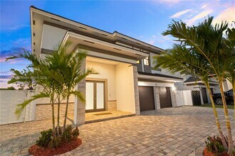 14841 SW 39th Terrace in Miami, FL - Building Photo - Building Photo