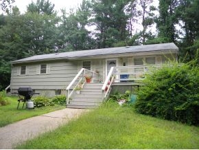 33 Pond Rd in Derry, NH - Building Photo - Building Photo