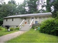 33 Pond Rd in Derry, NH - Foto de edificio - Building Photo