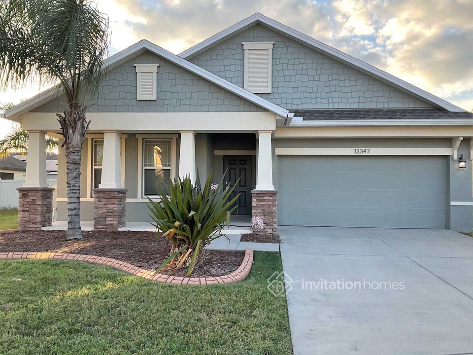 13347 Palmera Vista Dr in Riverview, FL - Building Photo