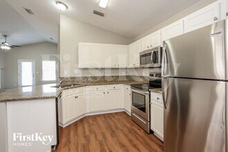 2801 Cross Creek Dr in Green Cove Springs, FL - Foto de edificio - Building Photo