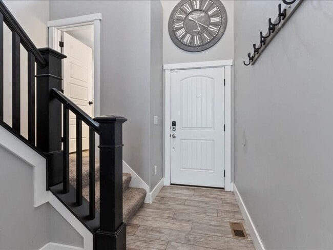 14316 Autumn Path Ln in Riverton, UT - Foto de edificio - Building Photo