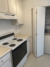 100 Simon St SE in East Wenatchee, WA - Building Photo - Building Photo