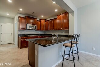 3921 E Melinda Dr in Phoenix, AZ - Building Photo - Building Photo