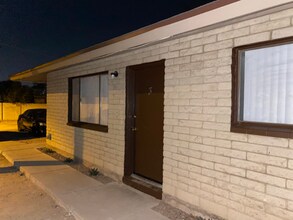 918 Hayden Rd, Unit Unit 3 in Scottsdale, AZ - Building Photo - Building Photo