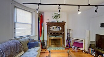 22 Saint Cyprians Pl, Unit 2 in Boston, MA - Building Photo