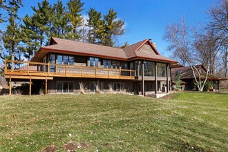 6147 Taylor Ave in Mount Pleasant, WI - Building Photo - Building Photo