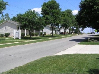 319 E 18th St in Carroll, IA - Building Photo