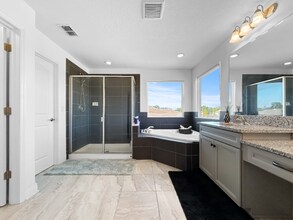 9714 Provencal Ave in Seffner, FL - Building Photo - Building Photo