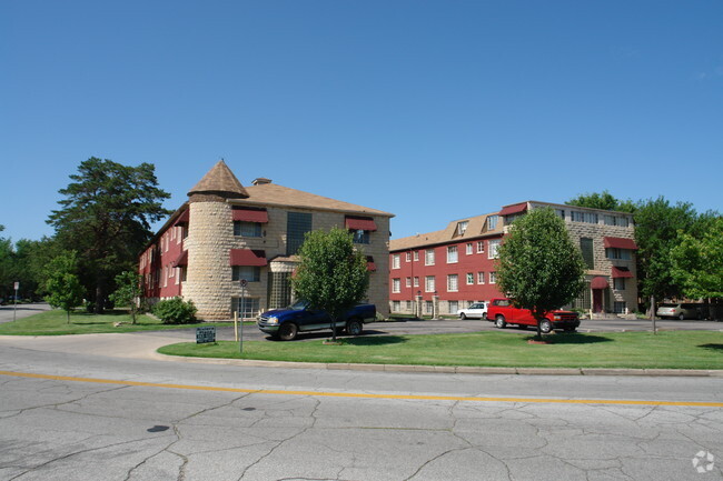 1318 W Stackman Dr, Unit E3 in Wichita, KS - Foto de edificio