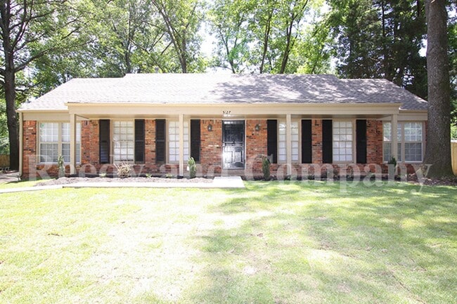 5127 Kingswood Cir