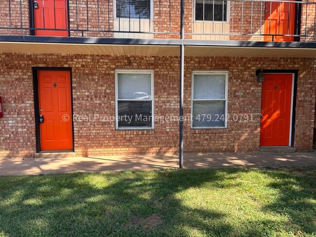 2301 S V St