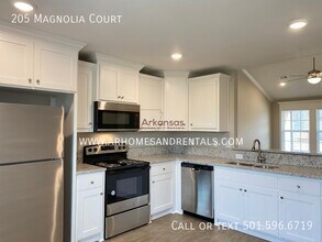 205 Magnolia Cr in Jacksonville, AR - Building Photo - Building Photo