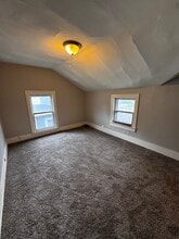 45 Washington Ave, Unit 45 Washington Ave apt 3 in Batavia, NY - Foto de edificio - Building Photo