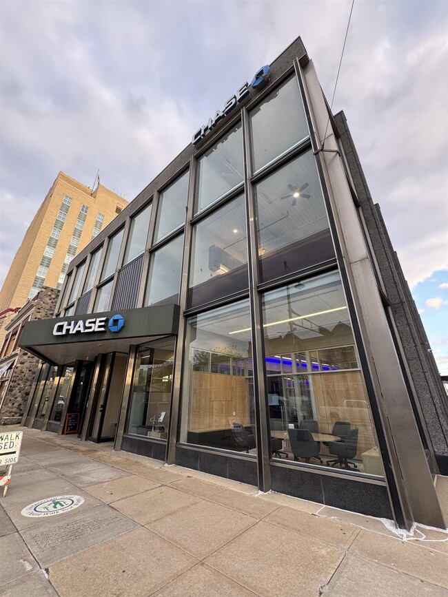 200 W College Ave in Appleton, WI - Building Photo - Building Photo