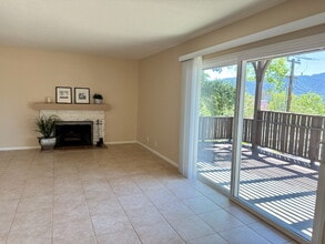 4513 Leata Ln in La Canada Flintridge, CA - Building Photo - Building Photo