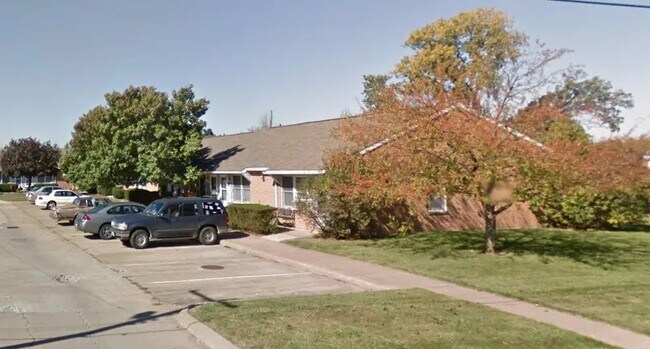 201 Rye Beach Rd in Huron, OH - Building Photo - Building Photo