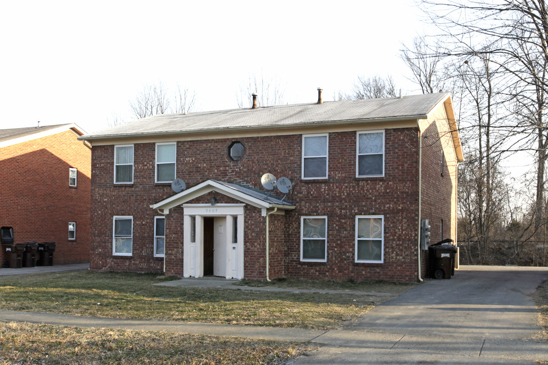 7407 Garrison Rd in Louisville, KY - Building Photo