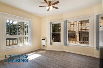1015 S Burlington Ave in Los Angeles, CA - Building Photo - Building Photo