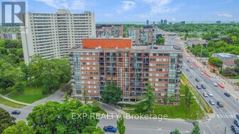 2200 Sherobee Rd in Mississauga, ON - Building Photo