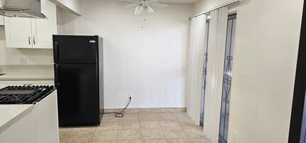 1263 Oakdale Ave in El Cajon, CA - Building Photo - Building Photo