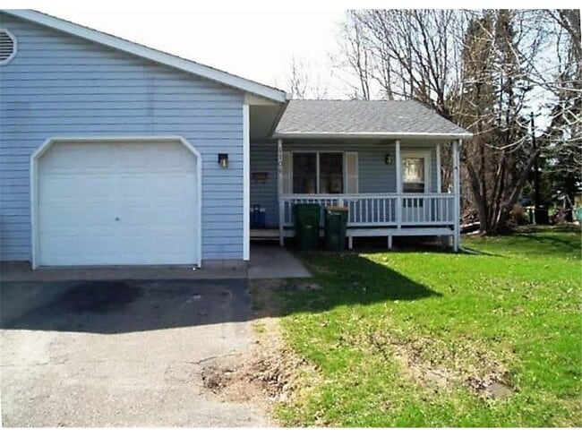 1100 4th St N in Stillwater, MN - Building Photo - Building Photo