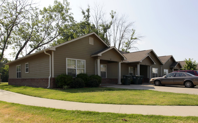 Stonegate in Conway, AR - Foto de edificio - Building Photo