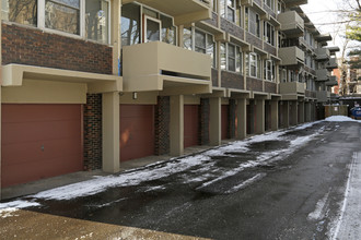 Kentley House in Pittsburgh, PA - Building Photo - Building Photo