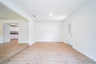 1109 Booker Ave in Mount Pleasant, TX - Building Photo - Building Photo