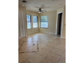 7245 Dr Phillips Blvd in Orlando, FL - Building Photo - Building Photo