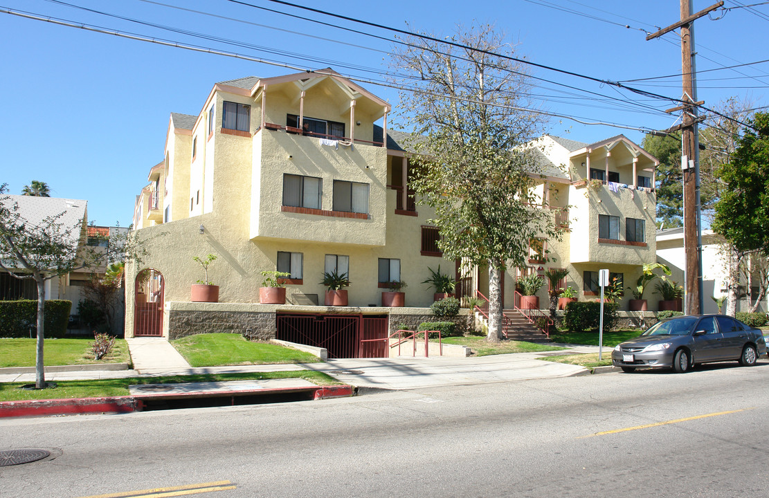 615 S Adams St in Glendale, CA - Building Photo