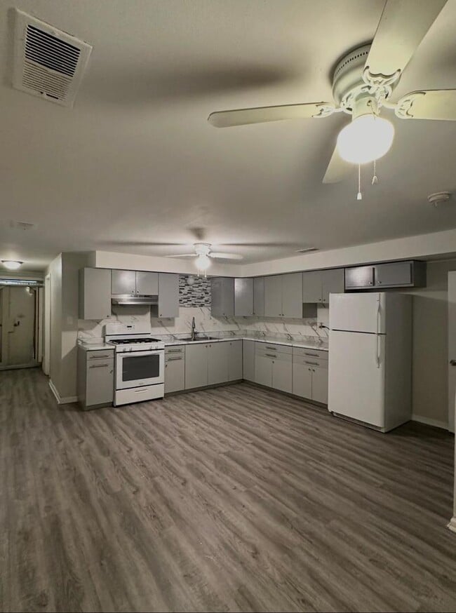 13313 S Eberhart Ave in Chicago, IL - Building Photo - Building Photo