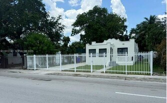 6848 N Miami Ave in Miami, FL - Building Photo
