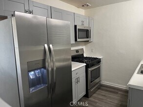 36947 Melrose Dr, Unit 5 in Cathedral City, CA - Building Photo - Building Photo